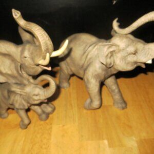Andrea by Sadek Elephant Family Figurines Featuring Seto Japan Marks